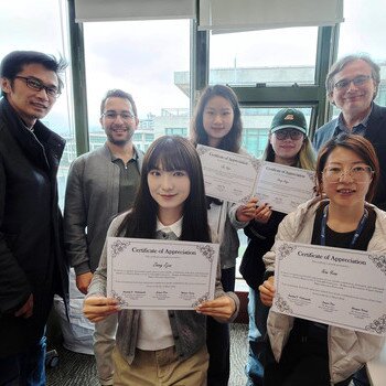 图片关于Certificate Presentation to 8th ChinaHE Conference Student Helpers